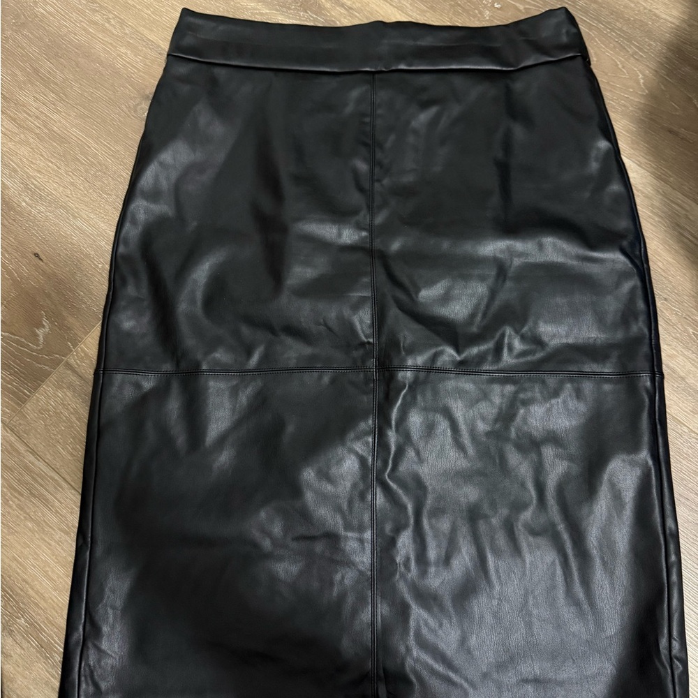 RW&CO. Black Faux Leather Pencil Skirt